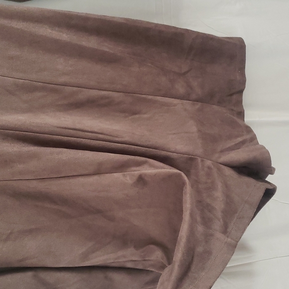 Romper - Picture 2 of 3